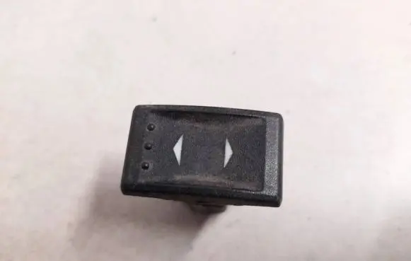 Ford Mondeo Mk III Electric window control switch 1s7t14529ab