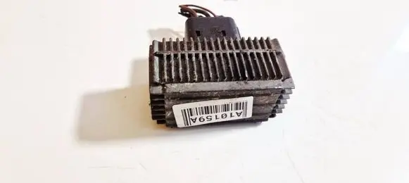 Glow plug pre-heat relay
