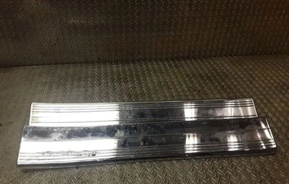 Mercedes-Benz CLS C219 sill trim set (inner) 2196800335 A2196800435