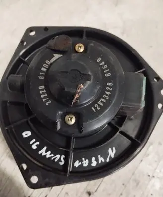 Nissan Sunny Heater fan/blower 7213428