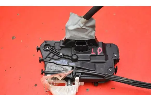 Ford Focus Front door lock JX7BR22152AD