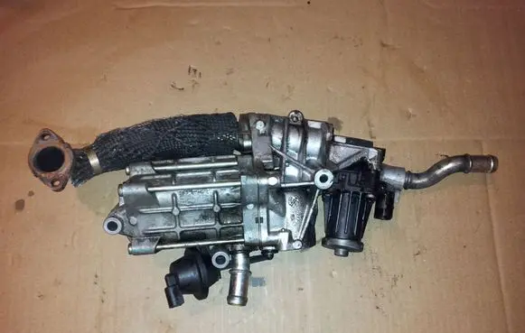 Jaguar XF EGR valve cooler 9X2Q9U438DA
