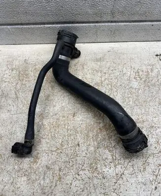 BMW 5 F10 F11 Engine coolant pipe/hose 70231800