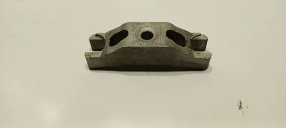 Volkswagen Caddy Fuel Injector clamp holder V300