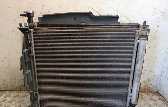 Hyundai Santa Fe Radiator set 976062B700