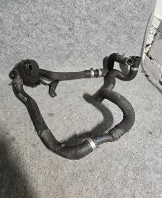 Mercedes-Benz GLC X253 C253 Engine coolant pipe/hose A2538308801