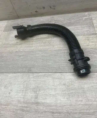 BMW 5 F10 F11 Breather hose/pipe 586509 BAP5433