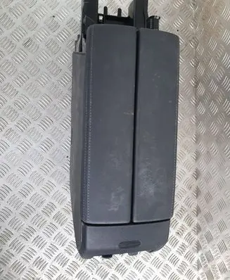 DS Automobiles 4 II Armrest
