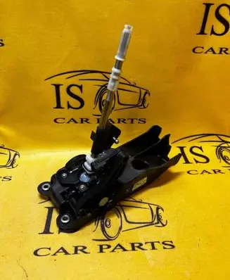 Renault Megane IV Gear selector/shifter in gearbox 341042886R