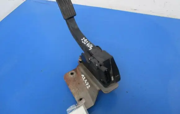 KIA Carnival Accelerator throttle pedal