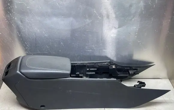 Opel Insignia B Armrest 39207728 2438062