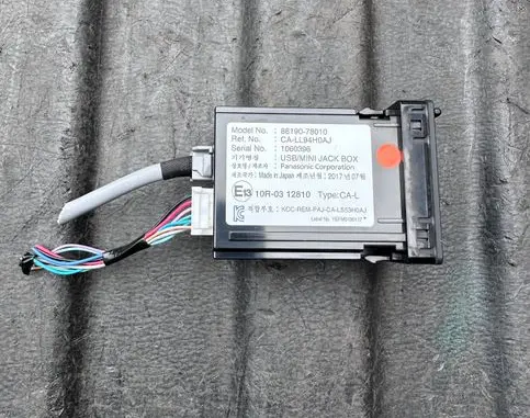 Lexus RX 450H USB socket connector 8619078010 1060396 10R0312810