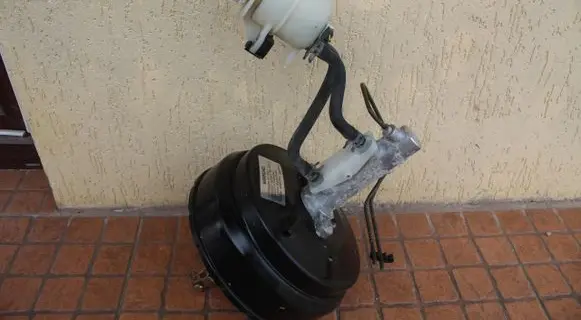 Mitsubishi Outlander Brake booster MB858850