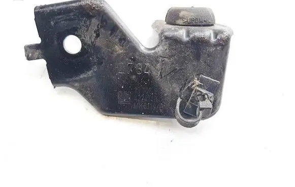 Opel Astra H Radiator mount bracket 13106977