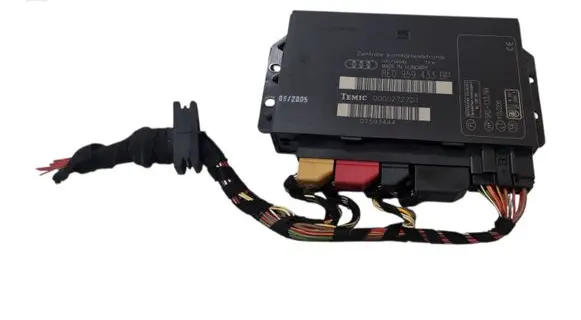Audi A4 S4 B7 8E 8H Comfort/convenience module 8E0959433BP