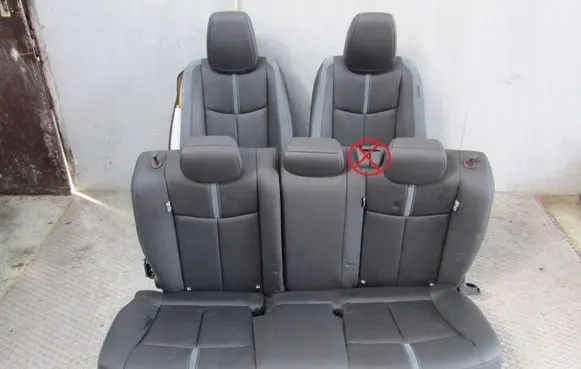 Nissan Leaf II (ZE1) Interior set 