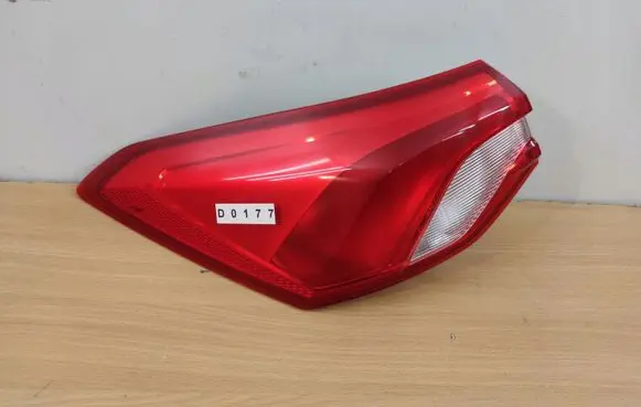 Ford Focus Rear/tail lights JX7B13405AC