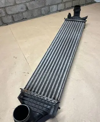 Volvo V40 Intercooler radiator 31367277
