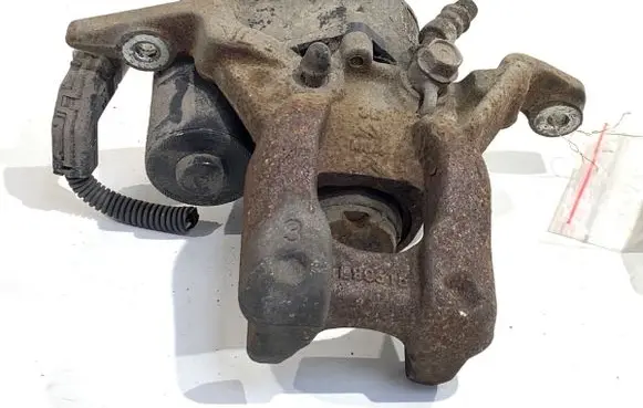 Toyota Yaris Cross Rear brake caliper