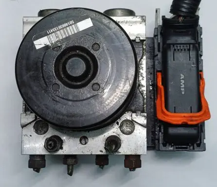 Suzuki Grand Vitara II ABS Pump 77K0 06210220604 06210962693
