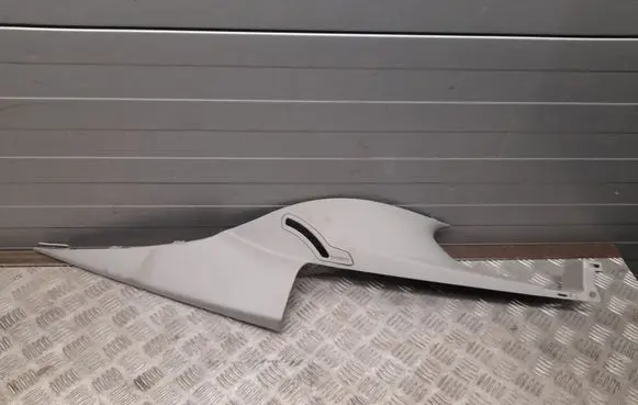 Chevrolet Camaro (C) pillar trim 23368060