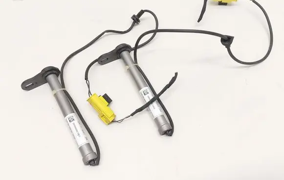 Mercedes-Benz C W206 Bonnet Pedestrian Airbag Actuator A2069066800