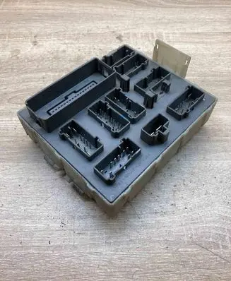 Ford Focus Fuse module 518234901