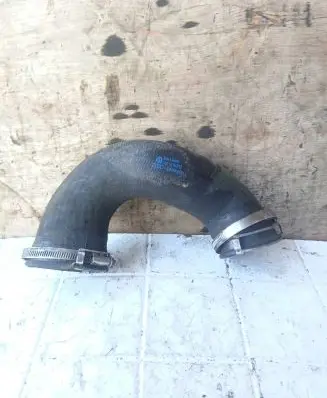 Audi Q7 4L Intercooler hose/pipe 7L6145972E