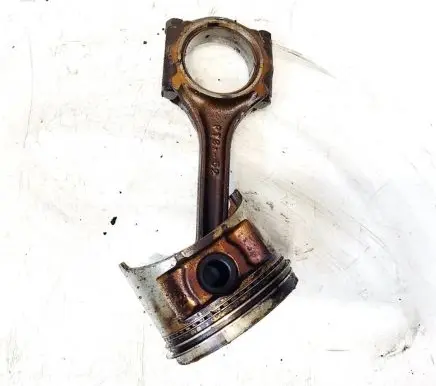 Honda Accord Piston with connecting rod