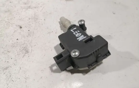 Fuel tank cap lock motor
