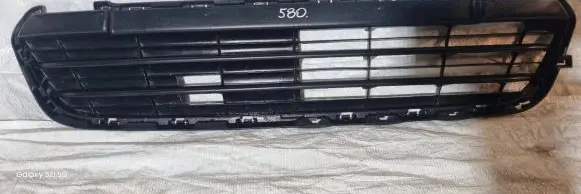 Peugeot 108 Front bumper lower grill