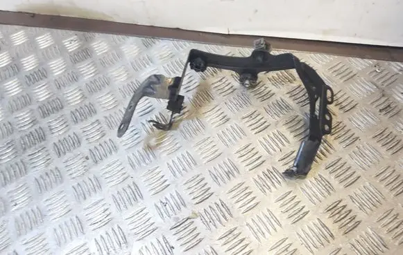 Mini One - Cooper Coupe R56 ABS pump bracket 3451679048504 34516790485 6790485