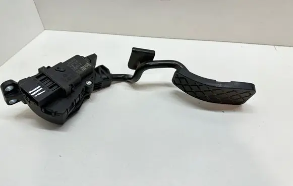 Audi A6 S6 C6 4F Accelerator throttle pedal 4F2721523 6PV00898402