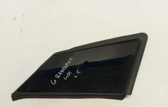 Opel Grandland X Rear side window opegra037464