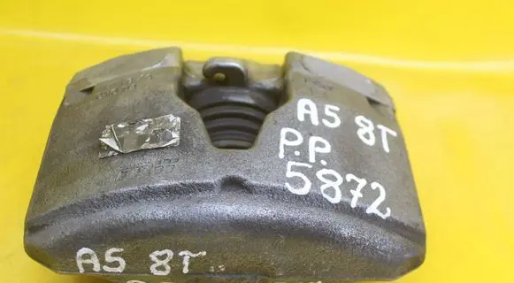 Audi A5 8T 8F Front brake caliper 8K0106S
