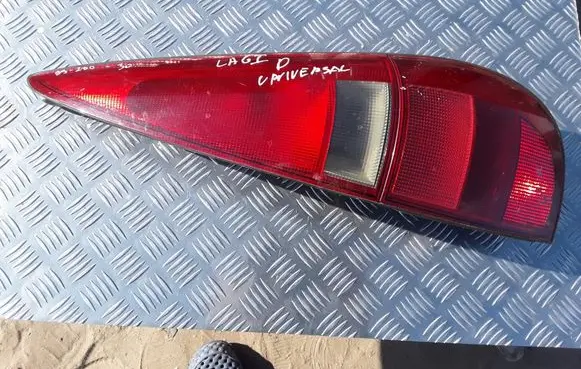 Renault Laguna I Rear/tail lights