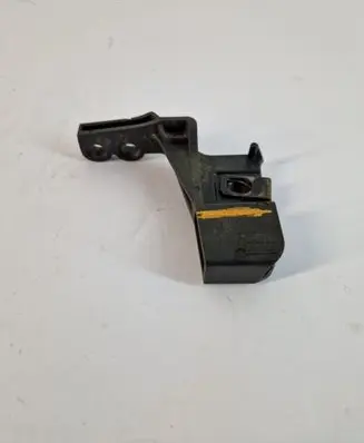 Ford Mondeo MK V Headlight/headlamp mounting bracket DS7313A004A