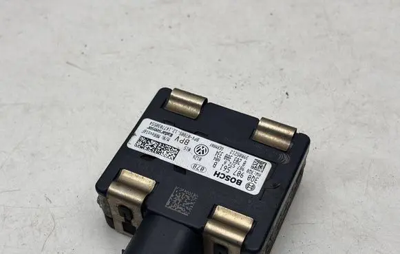 Volkswagen PASSAT B8 Distronic sensor radar 3Q0907561B