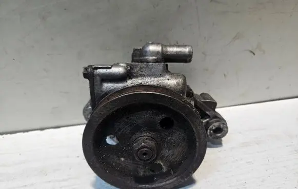 Honda Civic III Power steering pump