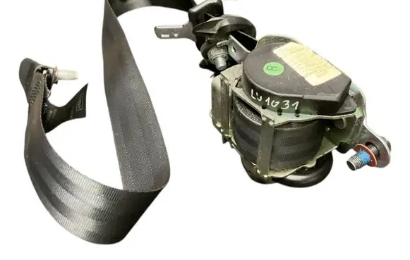 KIA Ceed Front seatbelt 888201H000