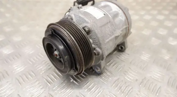 BMW 7 G11 G12 Air conditioning (A/C) compressor (pump) 6822847