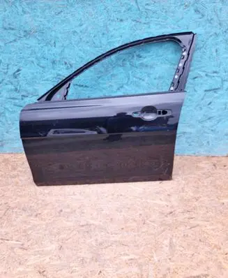 Jaguar XE Front door 5240057pmo