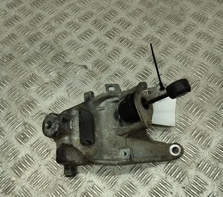 Audi A4 S4 B9 8W Engine mounting bracket 4M0199308AD