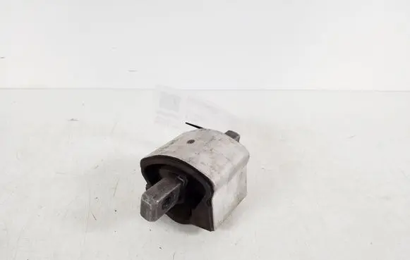 Mercedes-Benz CLS C219 Gearbox mount A2202400218