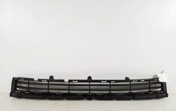 Citroen Berlingo Front bumper lower grill 9682581877