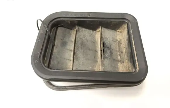 Mercedes-Benz ML W163 Quarter panel pressure vent 1708300042