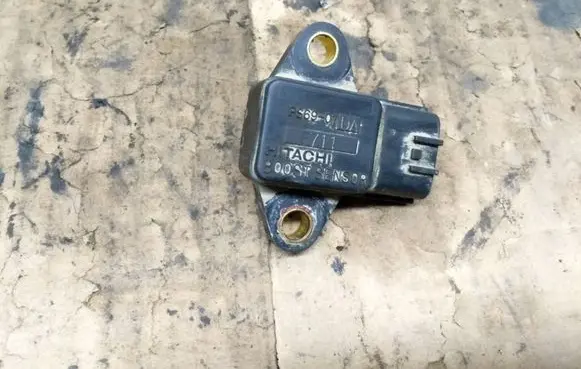 Nissan Almera Tino Sensor