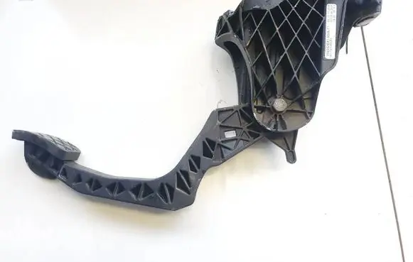 Clutch pedal