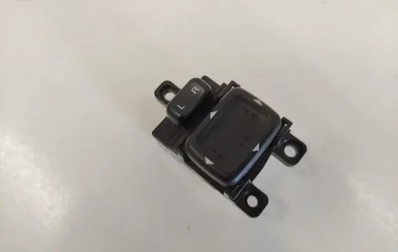 Mazda 6 Wing mirror switch 183574 Q296080
