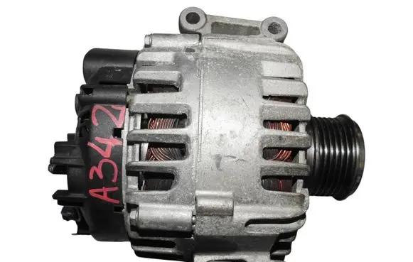 Volkswagen Golf VII Generator/alternator 06J903023K